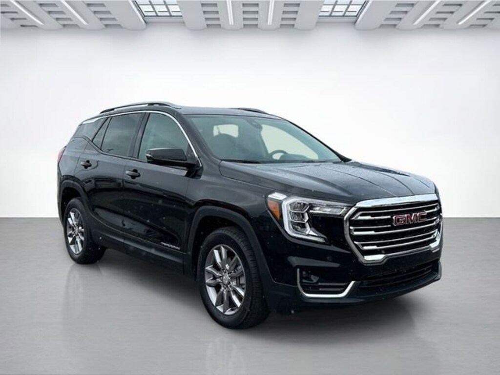Used 2024 GMC Terrain SLT SUV