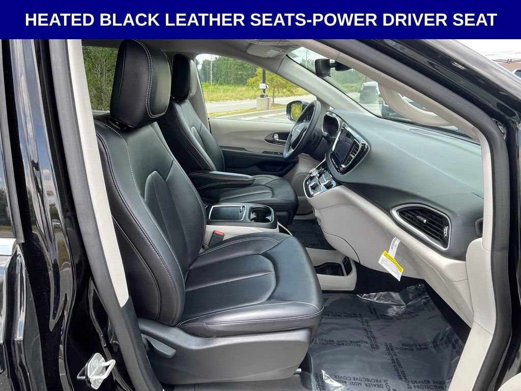 Certified 2024 Chrysler Pacifica Touring L Touring L FWD
