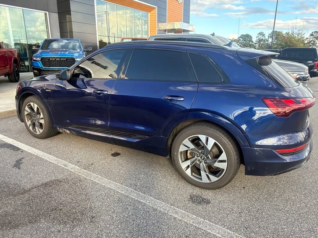 Used 2022 Audi e-tron Premium Premium quattro
