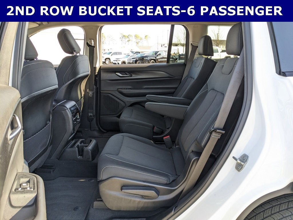 Used 2023 Jeep Grand Cherokee L Laredo Laredo 4x2