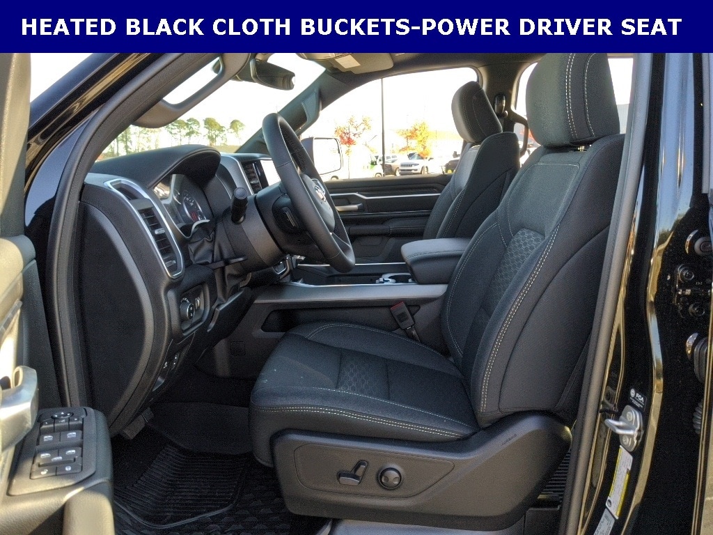 New 2026 Ram 1500 BIG HORN CREW CAB 4X2 5'7 BOX Pickup