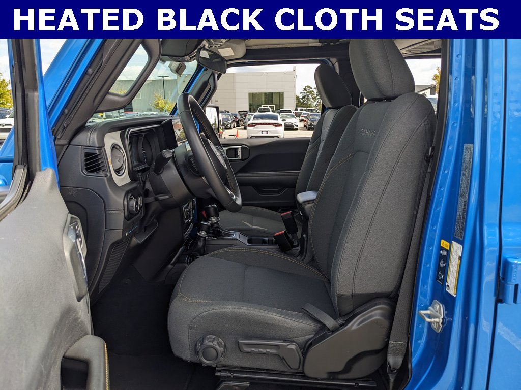 2024 Jeep Wrangler 4xe Sahara photo 4