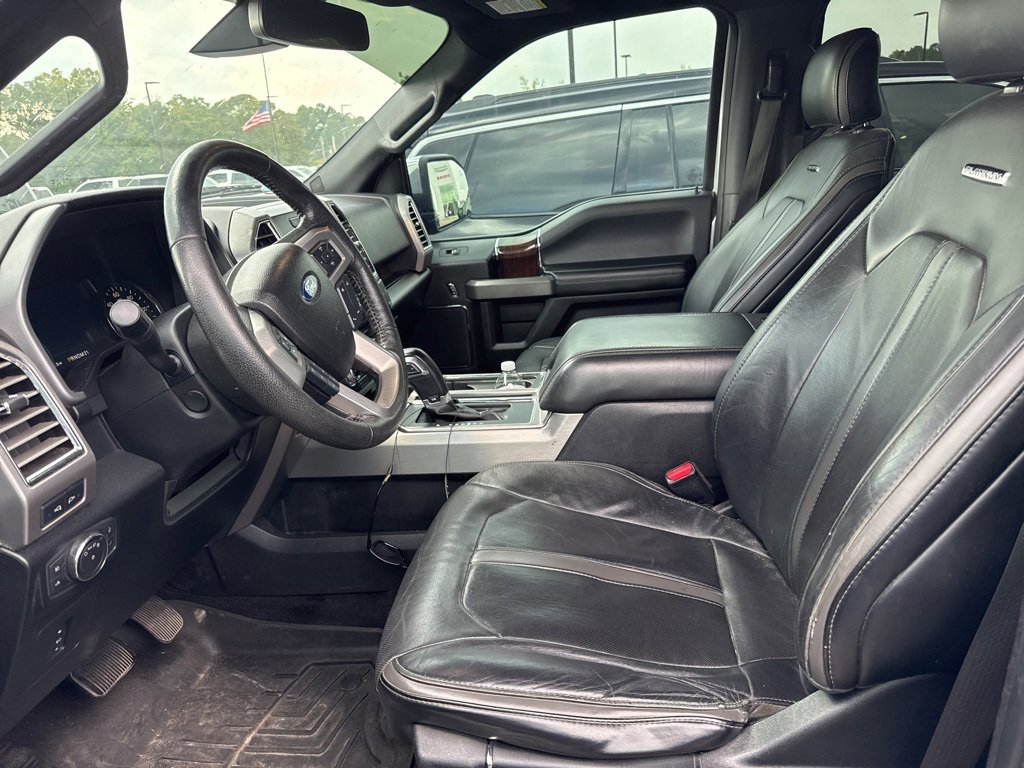 2016 Ford F-150 Platinum photo 2