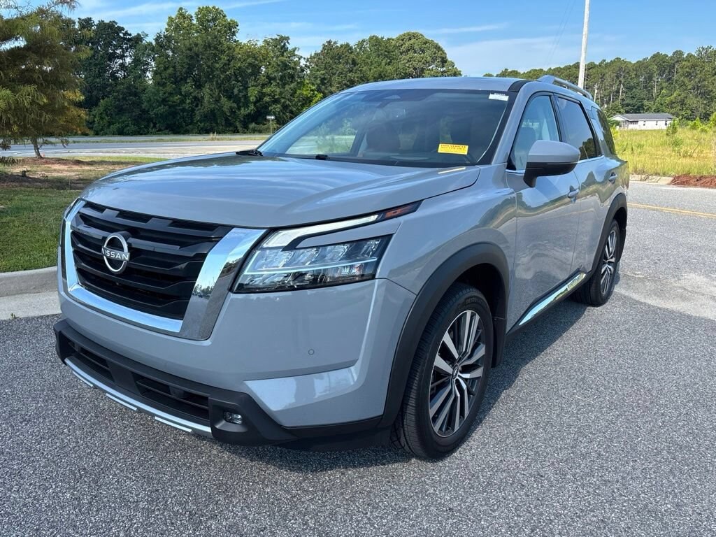Used 2022 Nissan Pathfinder Platinum Platinum 4WD