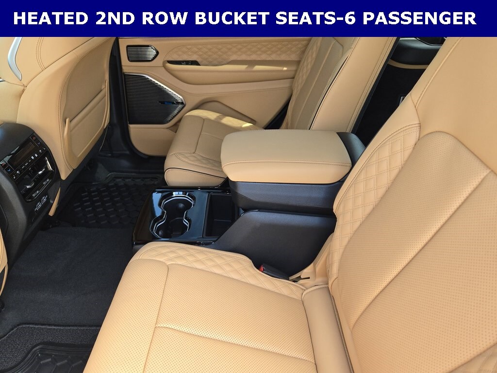 2025 Jeep Grand Cherokee L Summit Reserve photo 4
