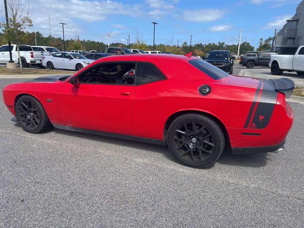 2015 Dodge Challenger R/T Scat Pack photo 3