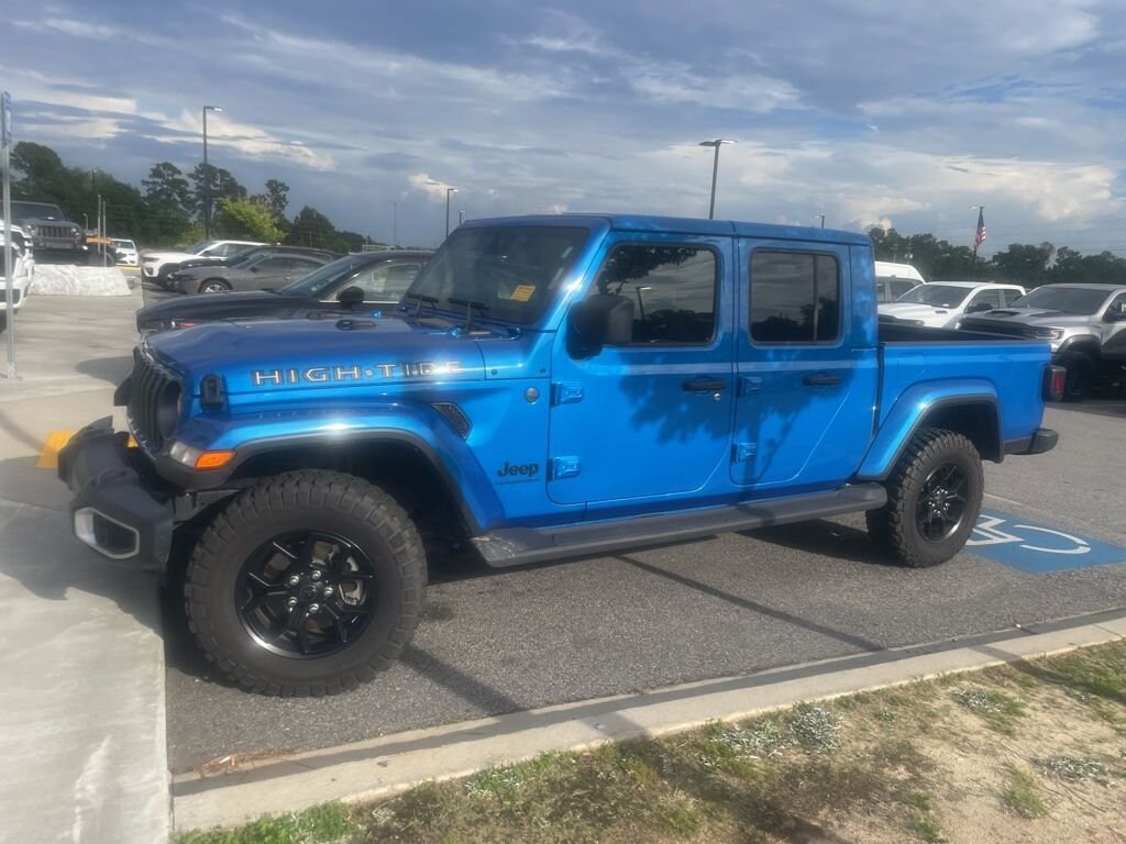 Used 2025 Jeep Gladiator High Tide High Tide 4x4
