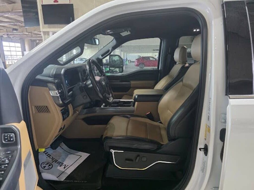 Used 2023 Ford Super Duty F-250 SRW LARIAT