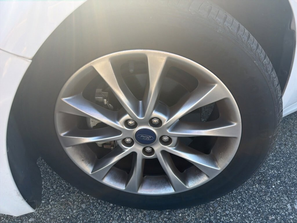 Used 2017 Ford Fusion SE SE FWD