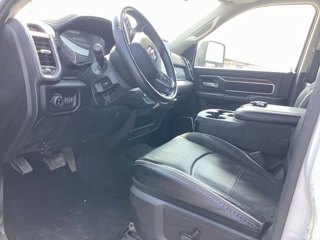 2024 Ram 2500 Laramie photo 3