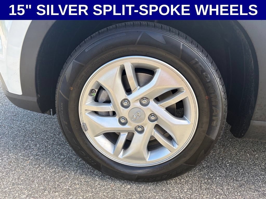 Used 2024 Hyundai Venue SE SE IVT