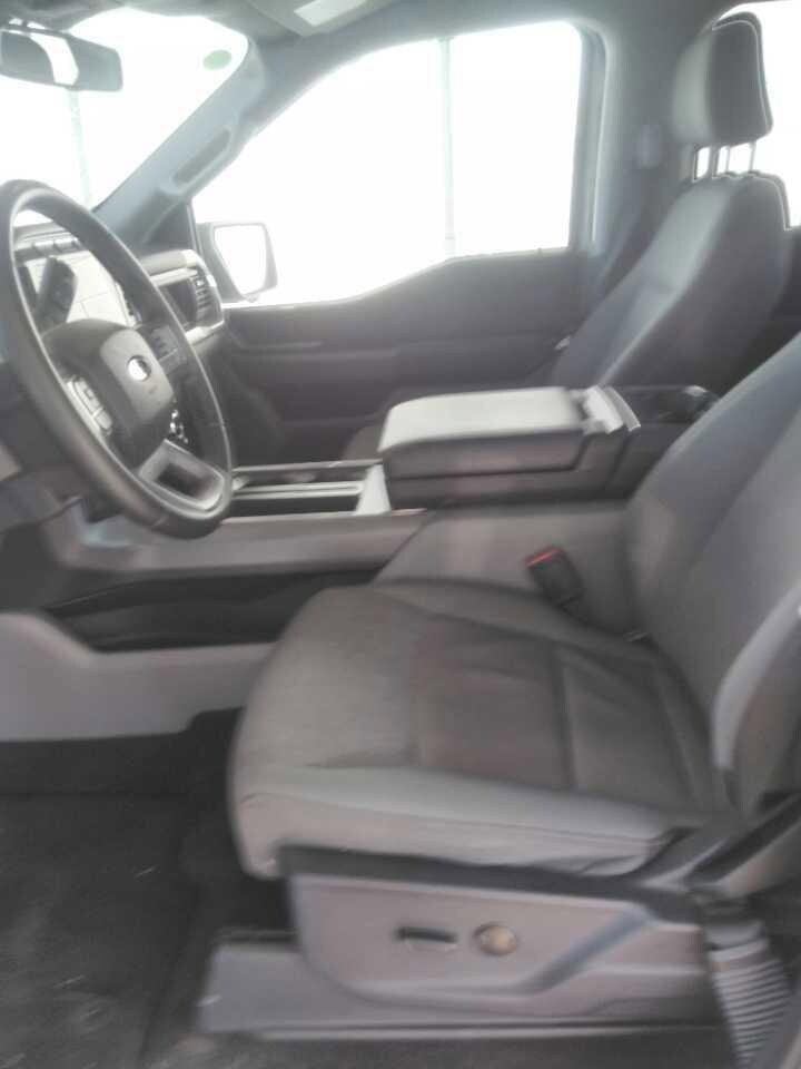 2024 Ford F-150 XLT photo 3