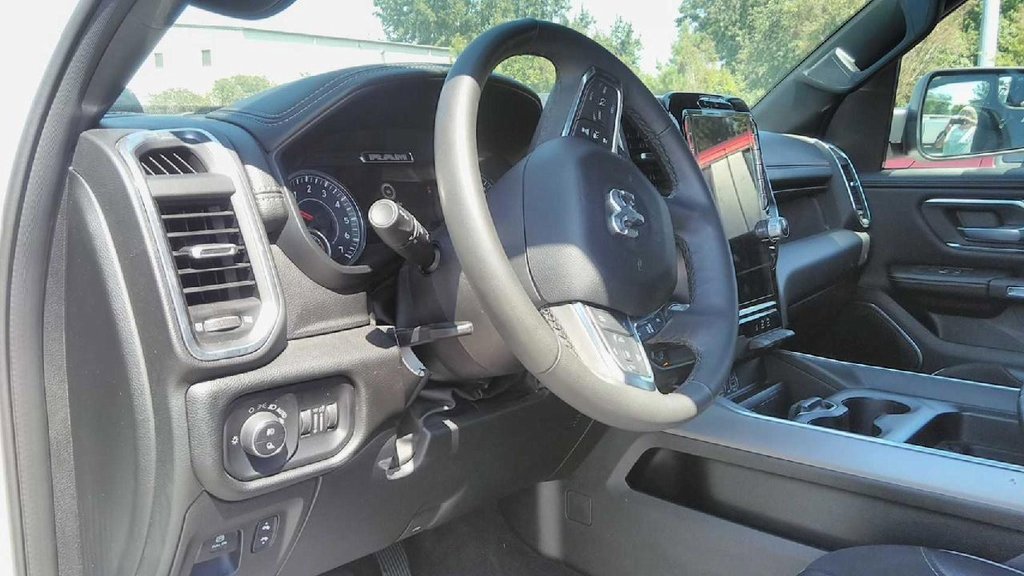 2025 Ram 1500 Laramie photo 2