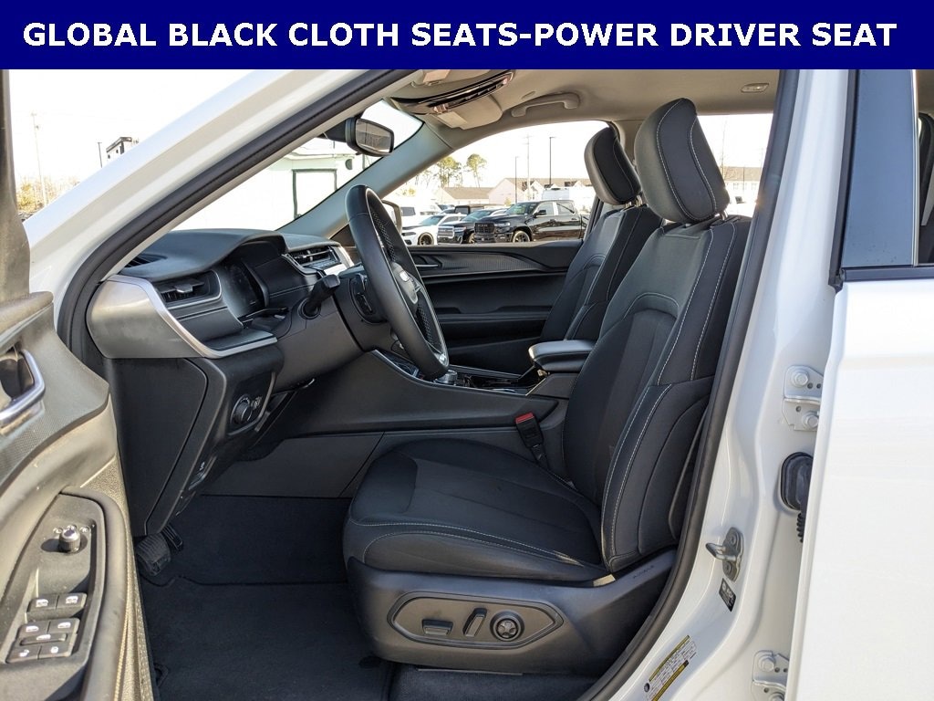 Used 2023 Jeep Grand Cherokee L Laredo Laredo 4x2