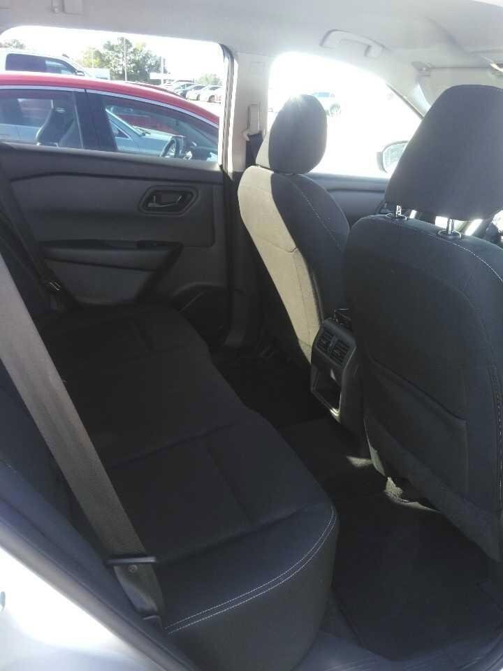 2024 Nissan Rogue S photo 2
