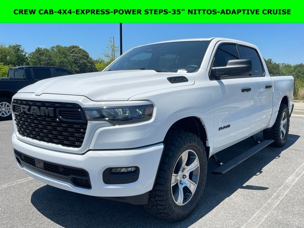 New 2026 Ram 1500 EXPRESS CREW CAB 4X4 5'7 BOX Pickup