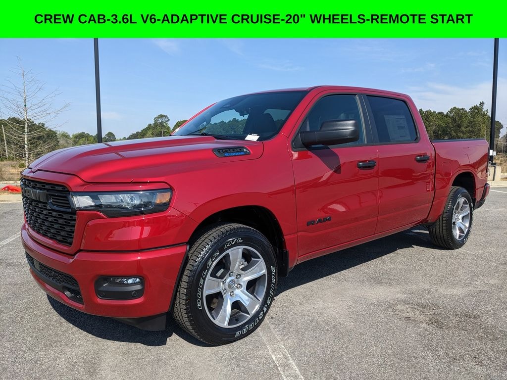 New 2026 Ram 1500 EXPRESS CREW CAB 4X2 5'7 BOX Pickup