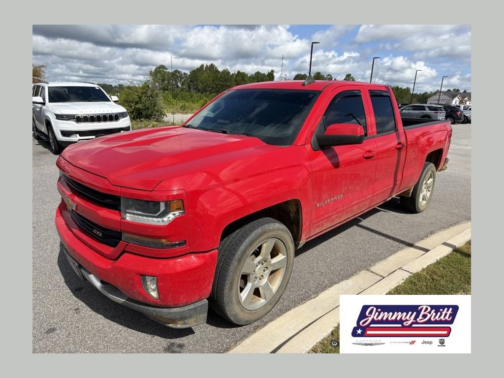 Used 2017 Chevrolet Silverado 1500 LT 4WD Double Cab 143.5 LT w/2LT