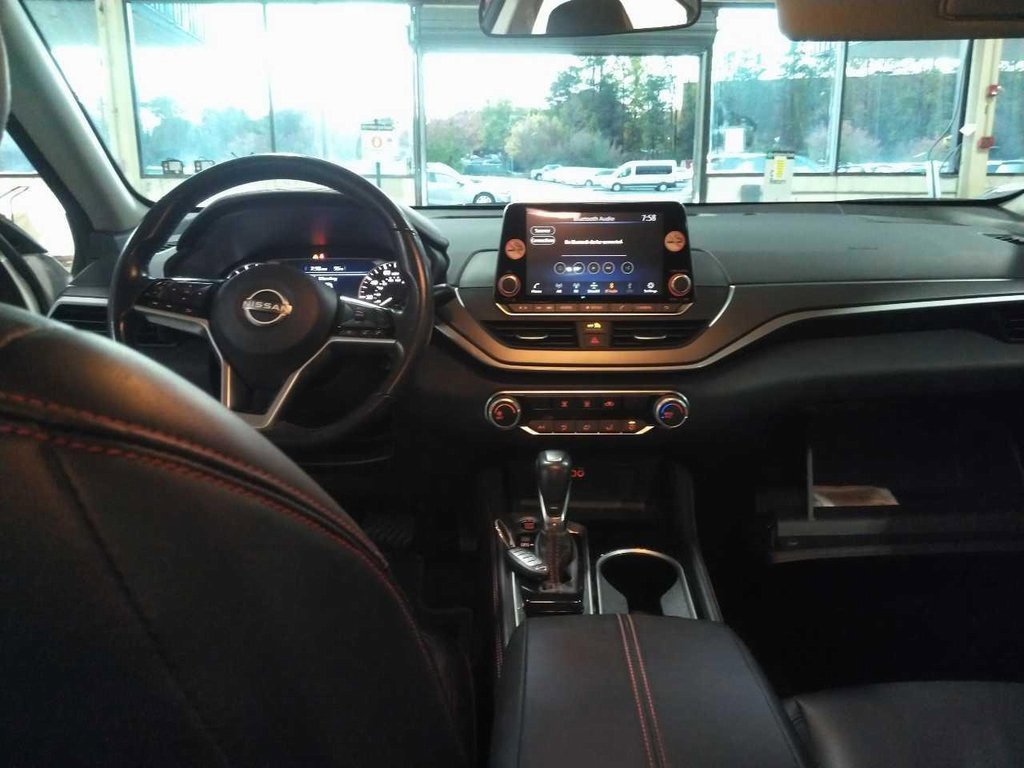 2024 Nissan Altima 2.5 SR photo 2