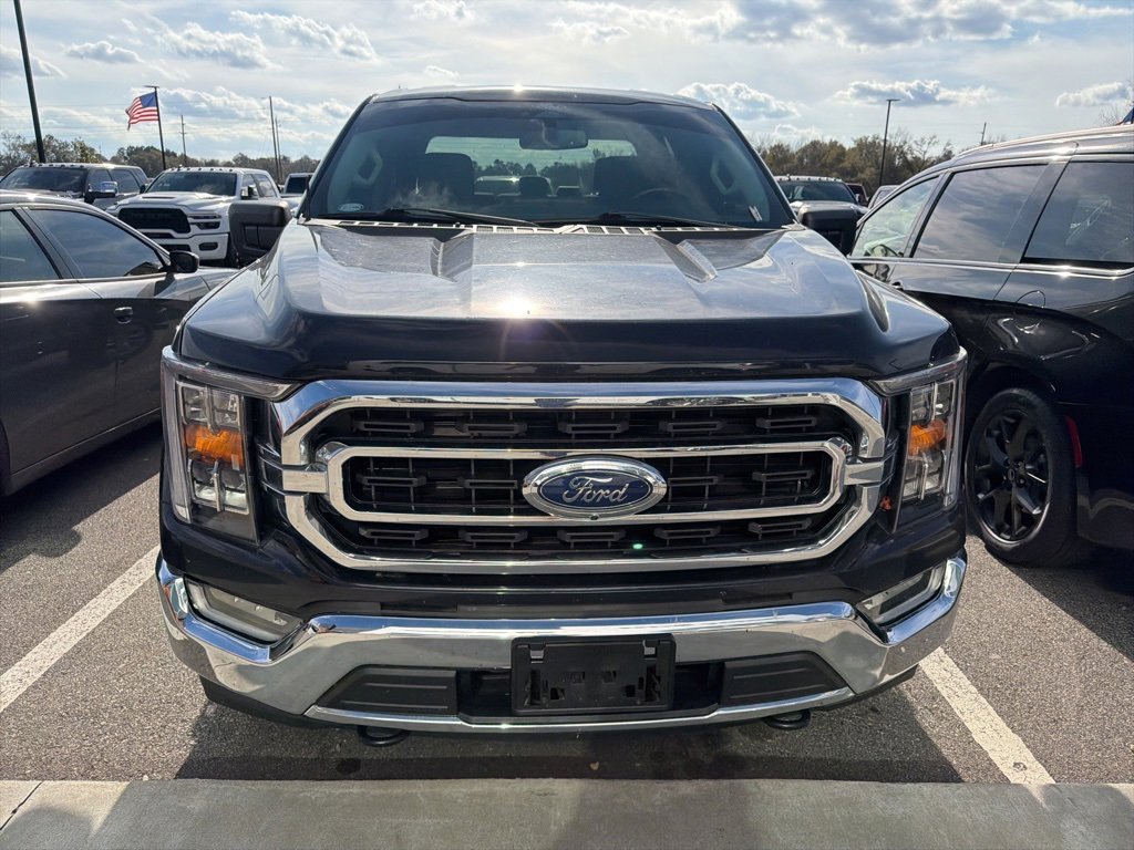 2022 Ford F-150 XLT photo 2