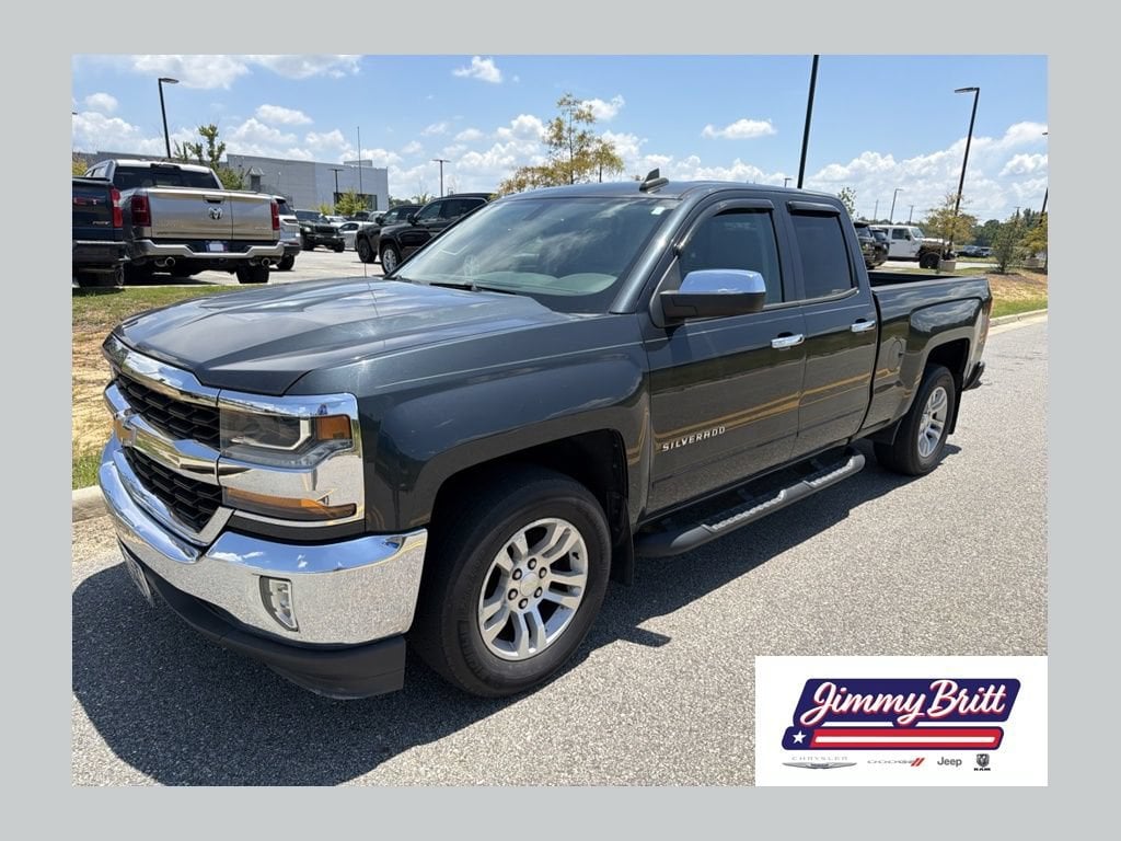Used 2017 Chevrolet Silverado 1500 LT 2WD Double Cab 143.5 LT w/1LT