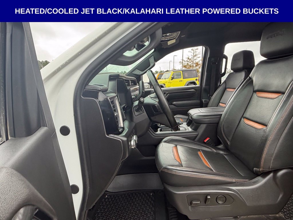 Used 2025 GMC Sierra 2500HD AT4 4WD Crew Cab 159 AT4