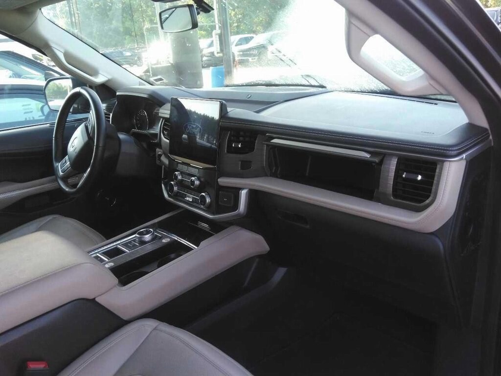 Used 2024 Ford Expedition Max Limited Limited 4x2