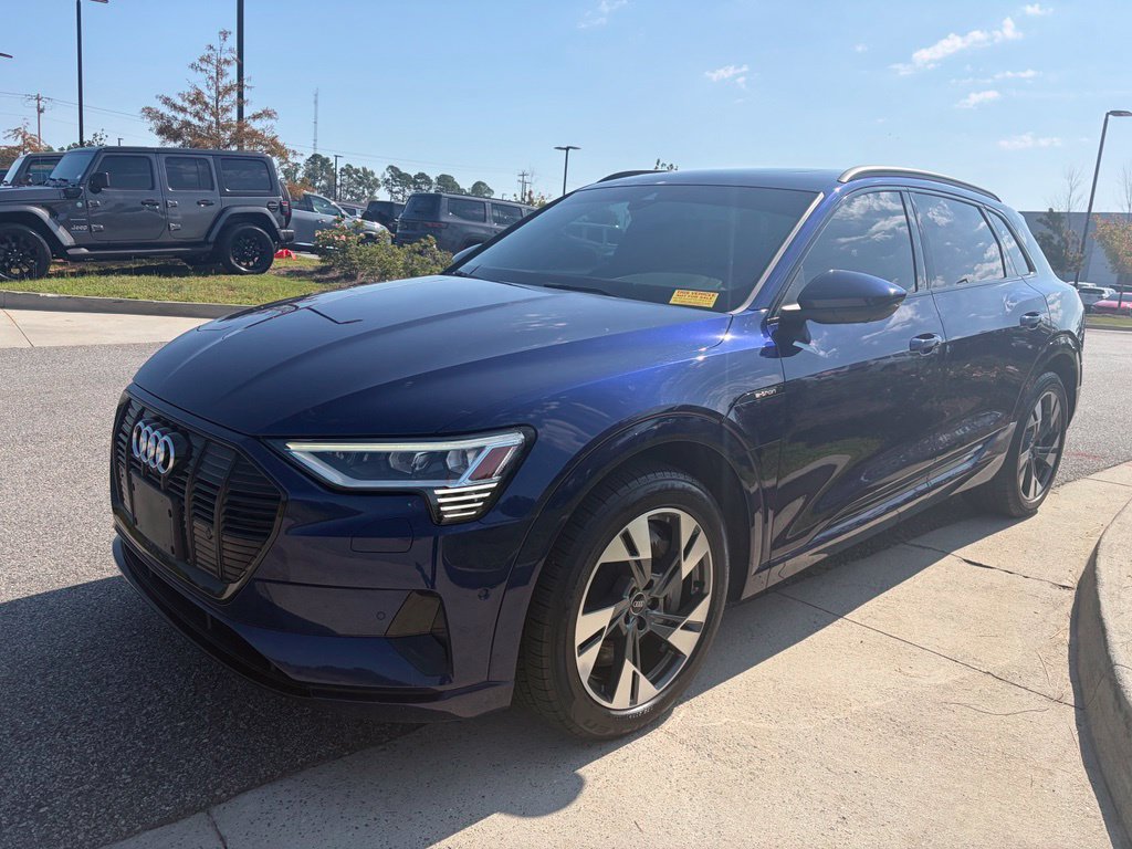 2022 Audi e-tron