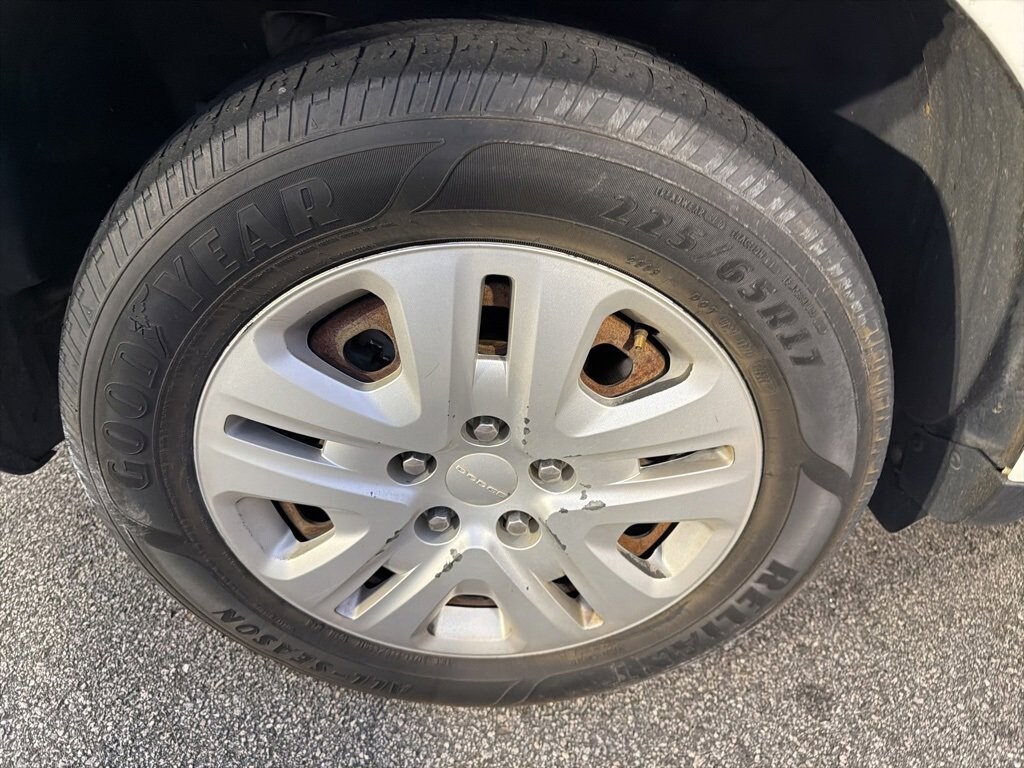 Used 2019 Dodge Journey SE SE FWD