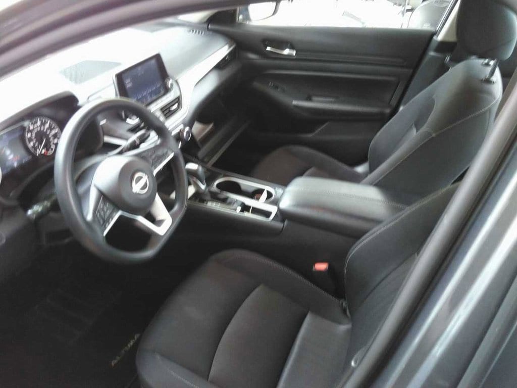 Used 2024 Nissan Altima 2.5 SV Sedan