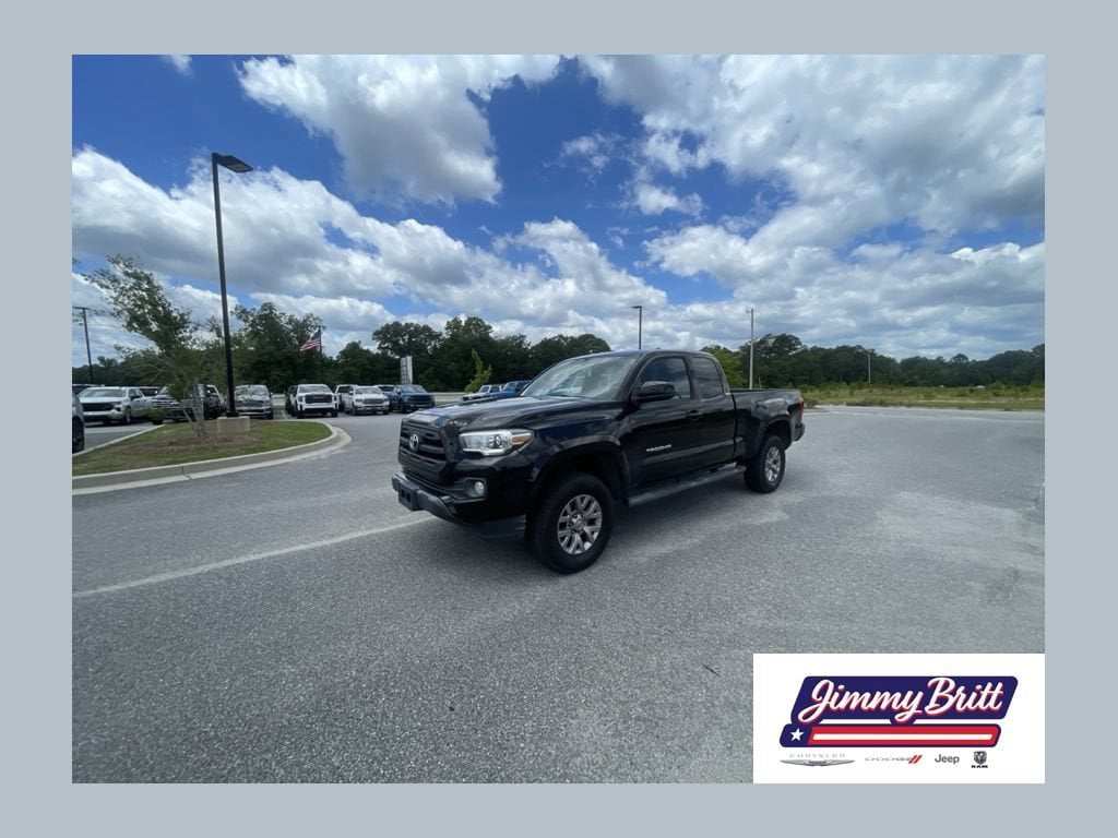Used 2016 Toyota Tacoma SR5 4WD Access Cab I4 AT SR5