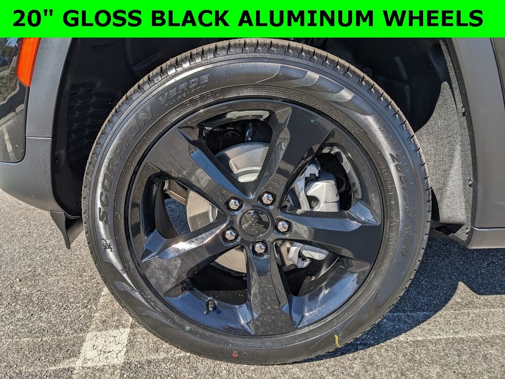 New 2025 Jeep Grand Cherokee LIMITED 4X2 Sport Utility