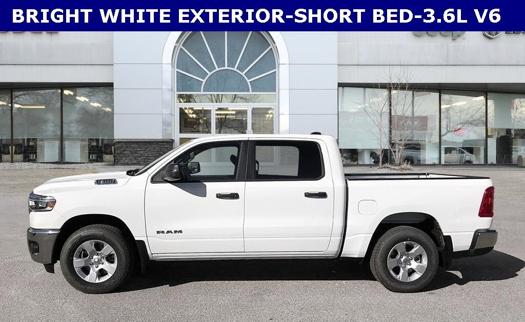 2025 Ram 1500 Tradesman photo 4