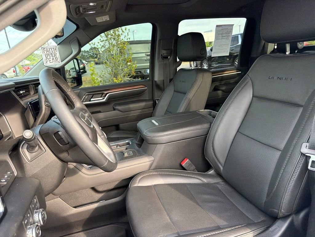 Used 2026 GMC Sierra 2500HD Denali 4WD Crew Cab 159 Denali