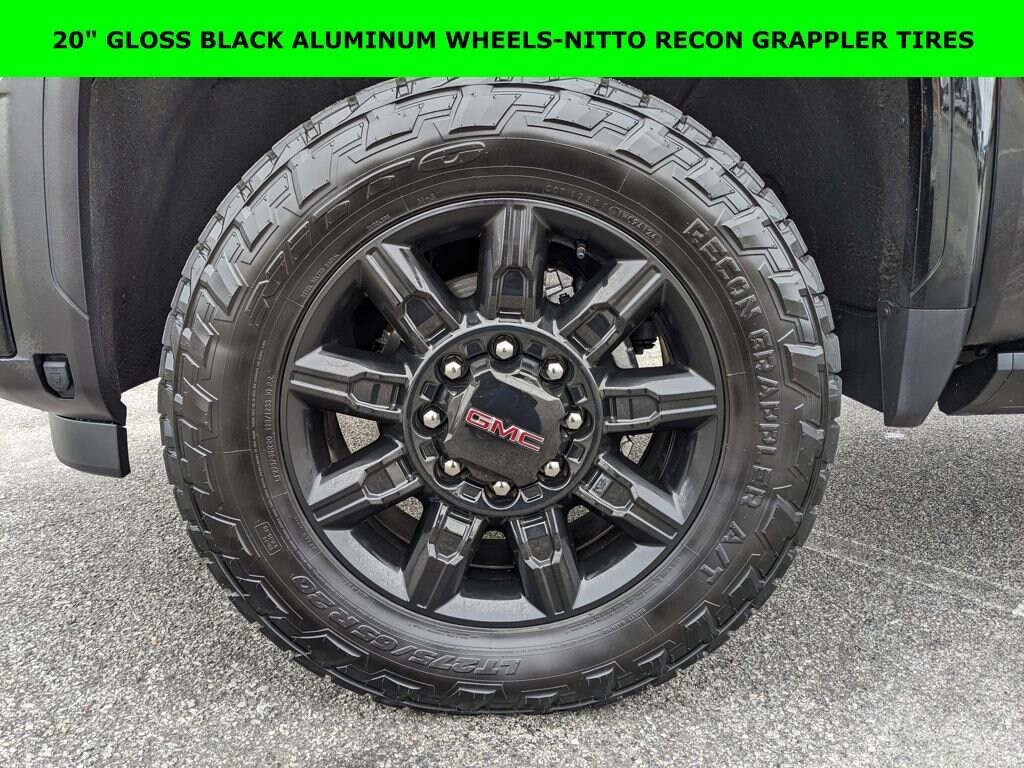 Used 2024 GMC Sierra 2500HD AT4 4WD Crew Cab 159 AT4