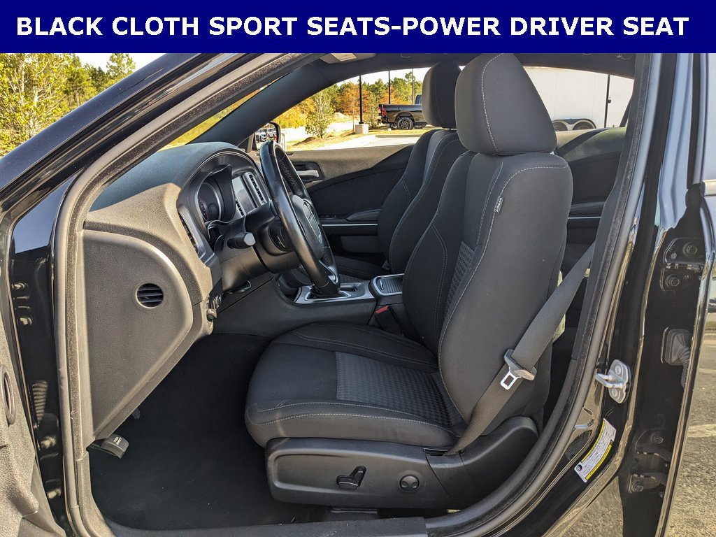 2023 Dodge Charger SXT photo 3