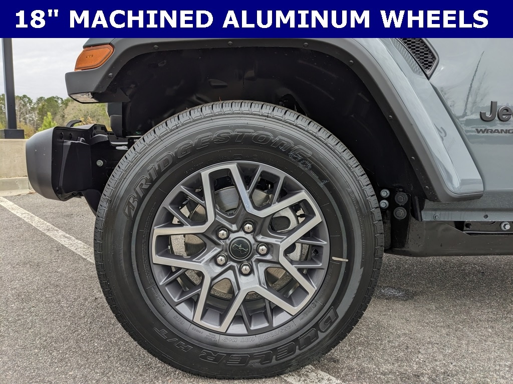 New 2026 Jeep Wrangler 4-DOOR SAHARA Sport Utility