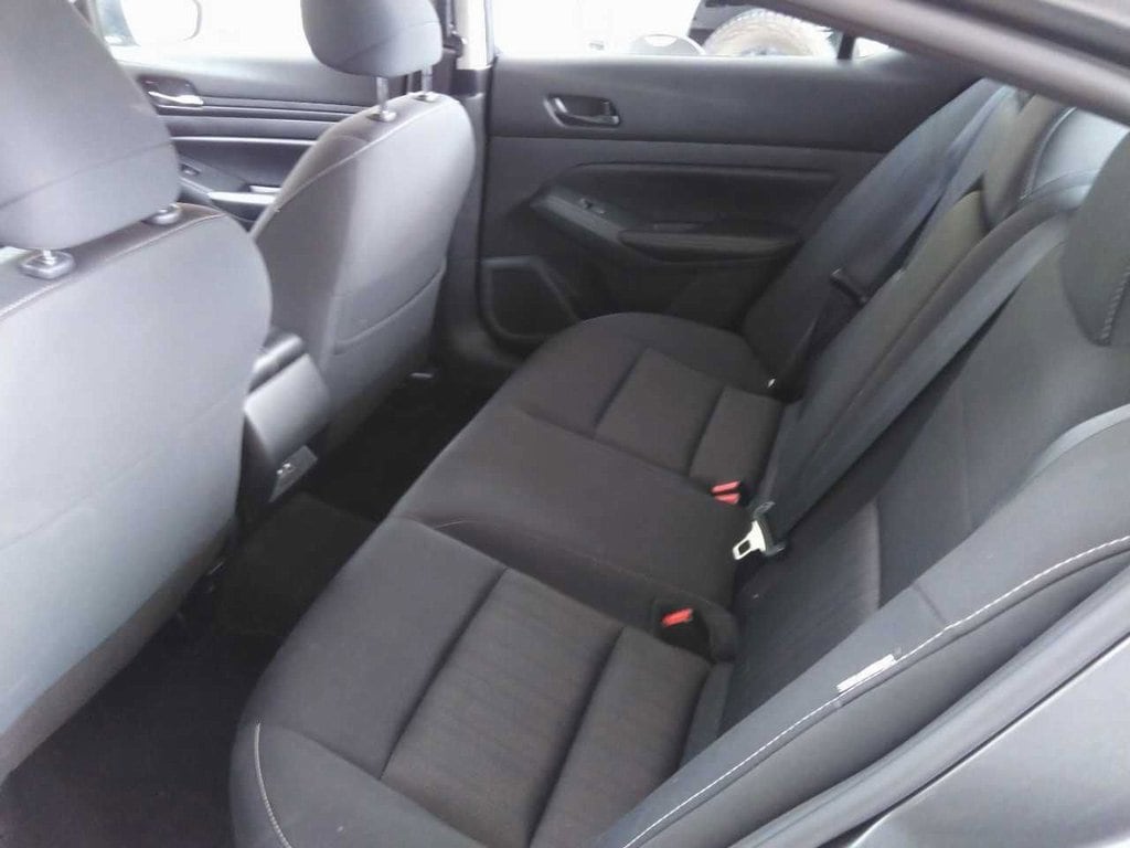 Used 2024 Nissan Altima 2.5 SV Sedan