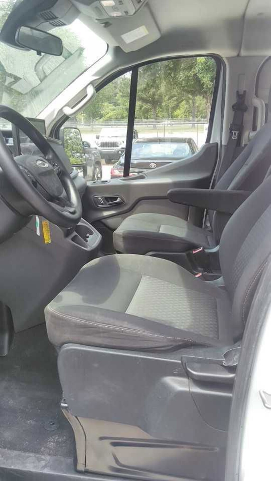 Used 2023 Ford Transit Passenger Wagon XLT T-350 148 Low Roof XLT RWD