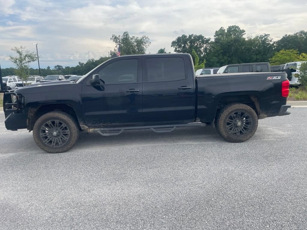 Used 2017 Chevrolet Silverado 1500 LT 4WD Crew Cab 143.5 LT w/2LT
