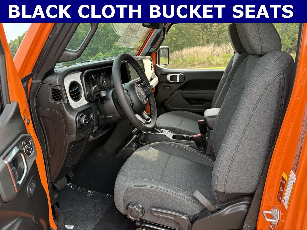 2025 Jeep Gladiator Sport S photo 4