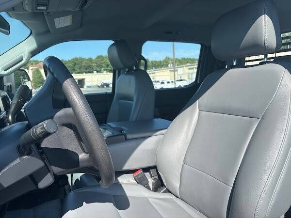 2023 Ford F-250 XL photo 3