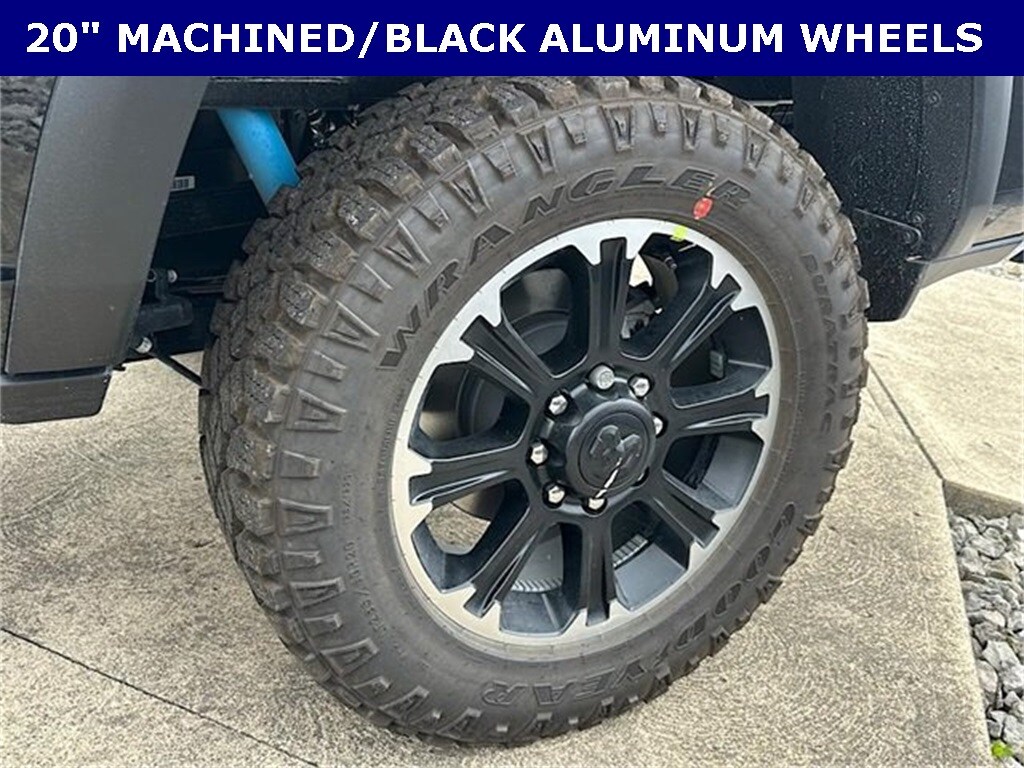 New 2026 Ram 2500 WARLOCK CREW CAB 4X4 6'4 BOX Pickup