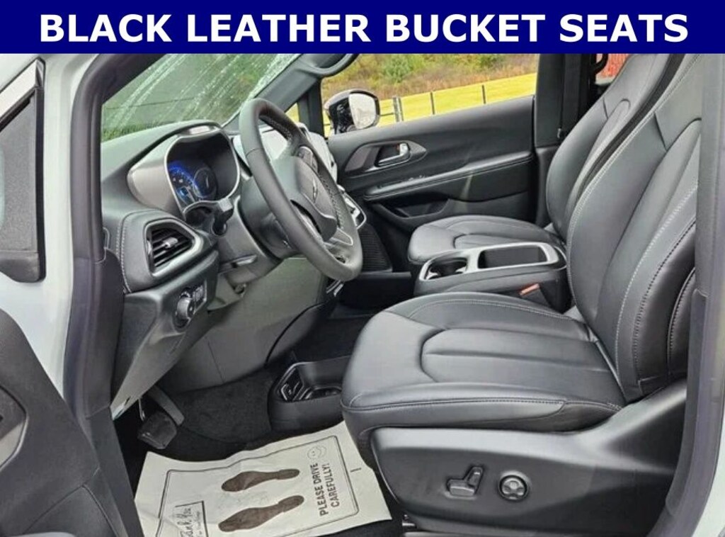New 2027 Chrysler Pacifica SELECT Passenger Van