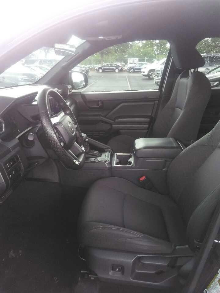 2024 Toyota Tacoma SR5 photo 2