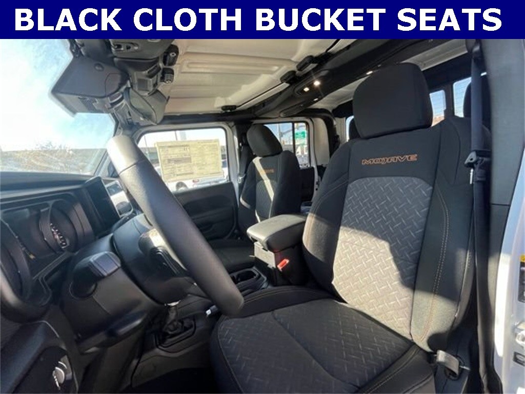 2026 Jeep Gladiator Mojave photo 3