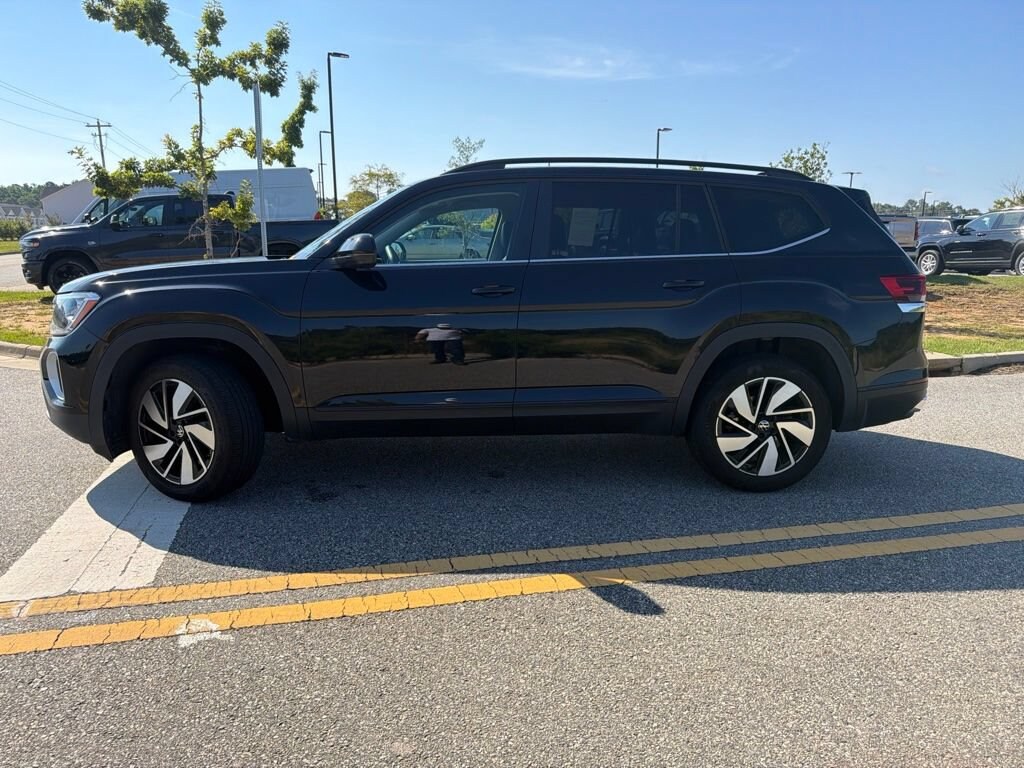 Used 2024 Volkswagen Atlas 2.0T SE w/Technology 2.0T SE w/Technology FWD