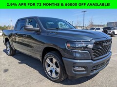 2026 Ram 1500 EXPRESS CREW CAB 4X2 5'7 BOX Pickup