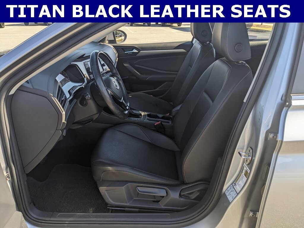 Used 2019 Volkswagen Jetta SE SE Auto w/SULEV