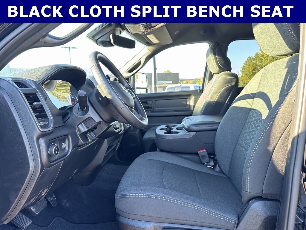 2026 Ram 2500 Tradesman photo 4